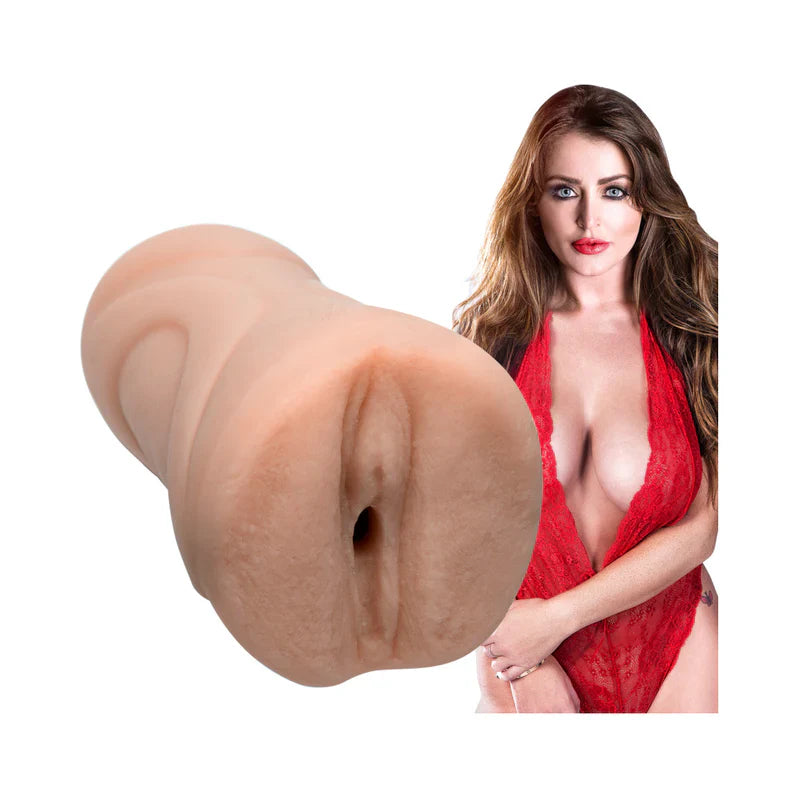 Signature Strokers Sophie Dee Pocket Pussy